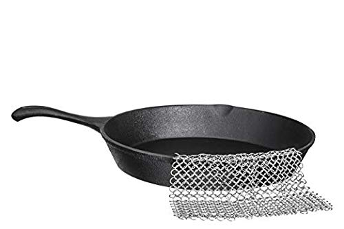 Chain scrubber made of 304 18/10 stainless steel, 8" x 8", for cast iron pans