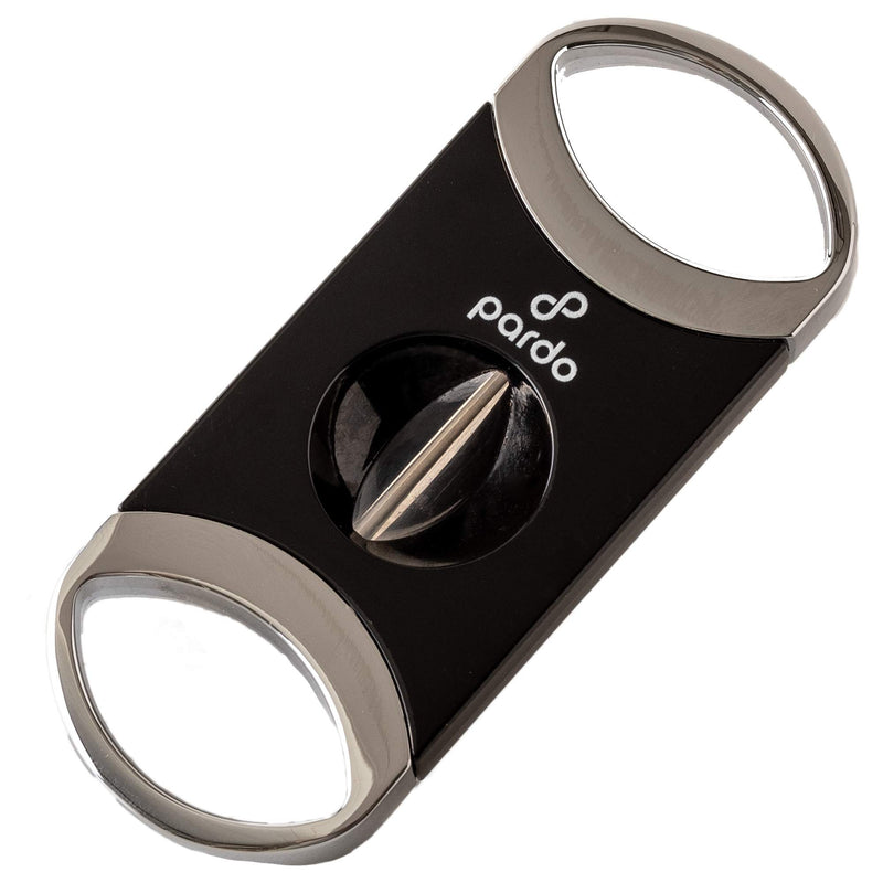 V-cut cigar cutter - V-cut metal cigar cutter ensures optimal cutting