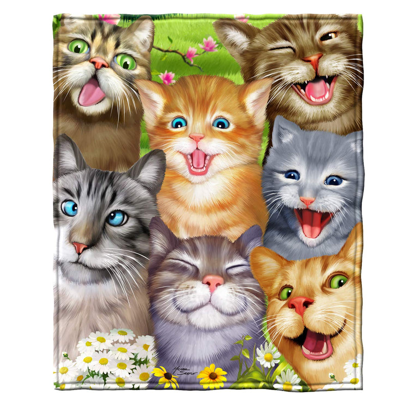 Cartoon Selfie Cat Fleece Blanket - King Size Soft Plush Kitten Throw