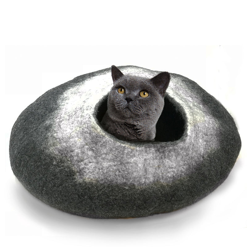 Eco-friendly cave bed for cats and kittens made from 100% natural wool - cozy house bed for indoor use