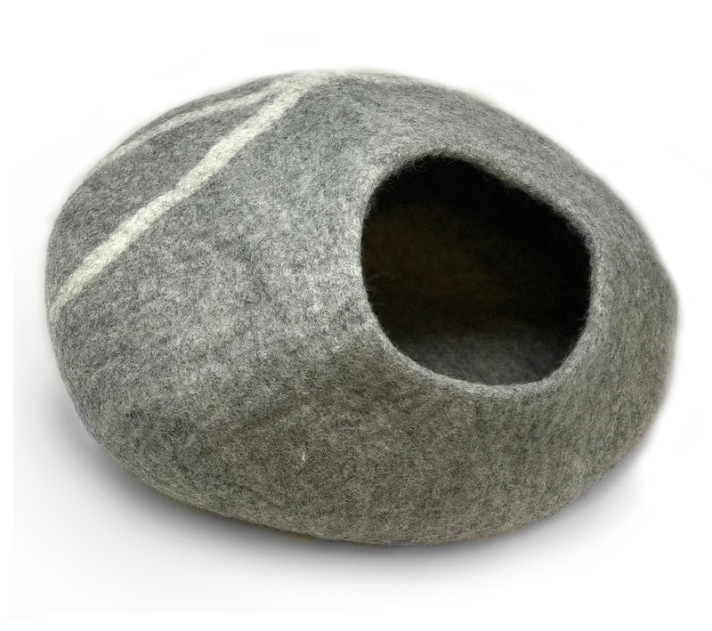 Eco-friendly 40cm cat cave made from 100% natural wool - handmade shaped felt