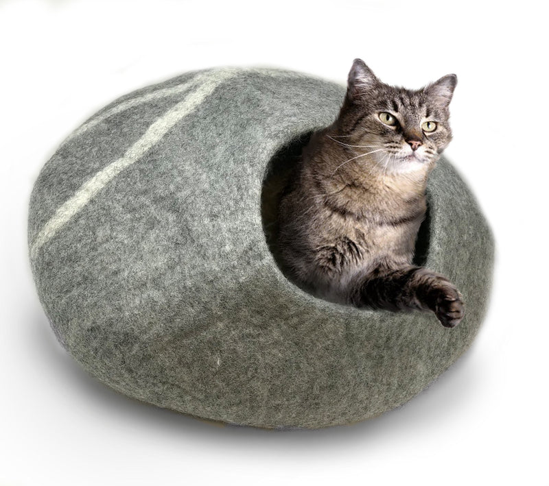 Eco-friendly cave bed for cats and kittens made from 100% natural wool - cozy house bed for indoor use