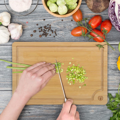 THINGLES BAMBOOWERK I CUTTING BOARD (SET OF 3) WOOD WITH JUICE GROOVE UP TO 38X25X1.5 CM | EXTRA SOLID BAMBOO WOOD CUTTING BOARD - STURDY KITCHEN BOARD