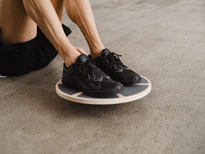 Balance Board I Wobble Board Made of Wood for Proprioceptive Training