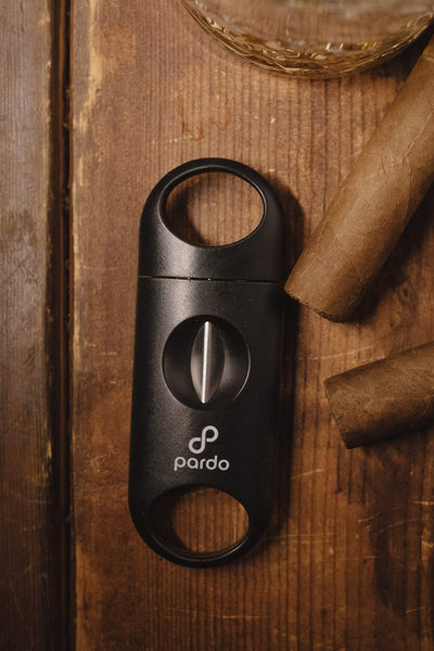 Vcut cigar cutter